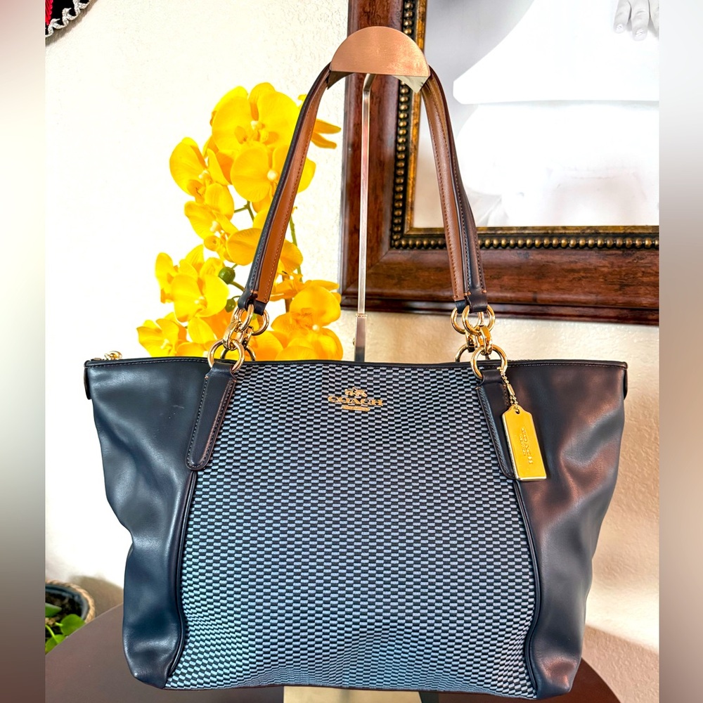 Euc Coach Legacy Jacquard AVA Tote Shoulder Handbag